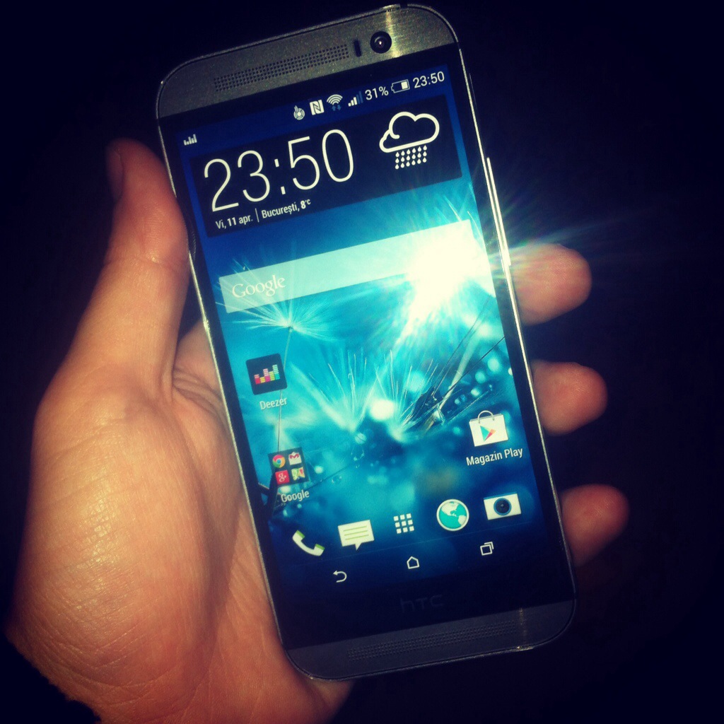 HTC One - M8